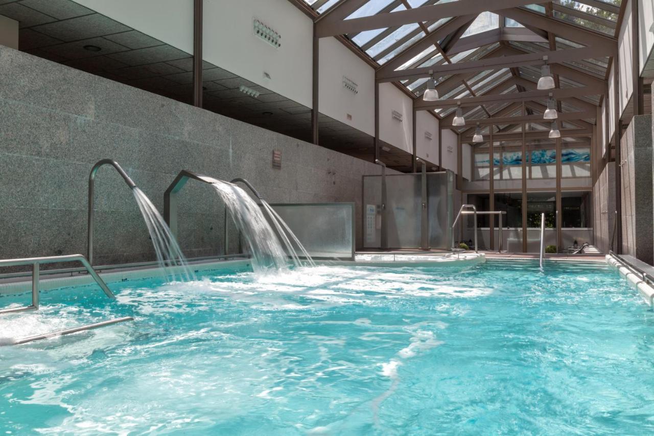 Hotel Balneario De Compostela Brion Bagian luar foto
