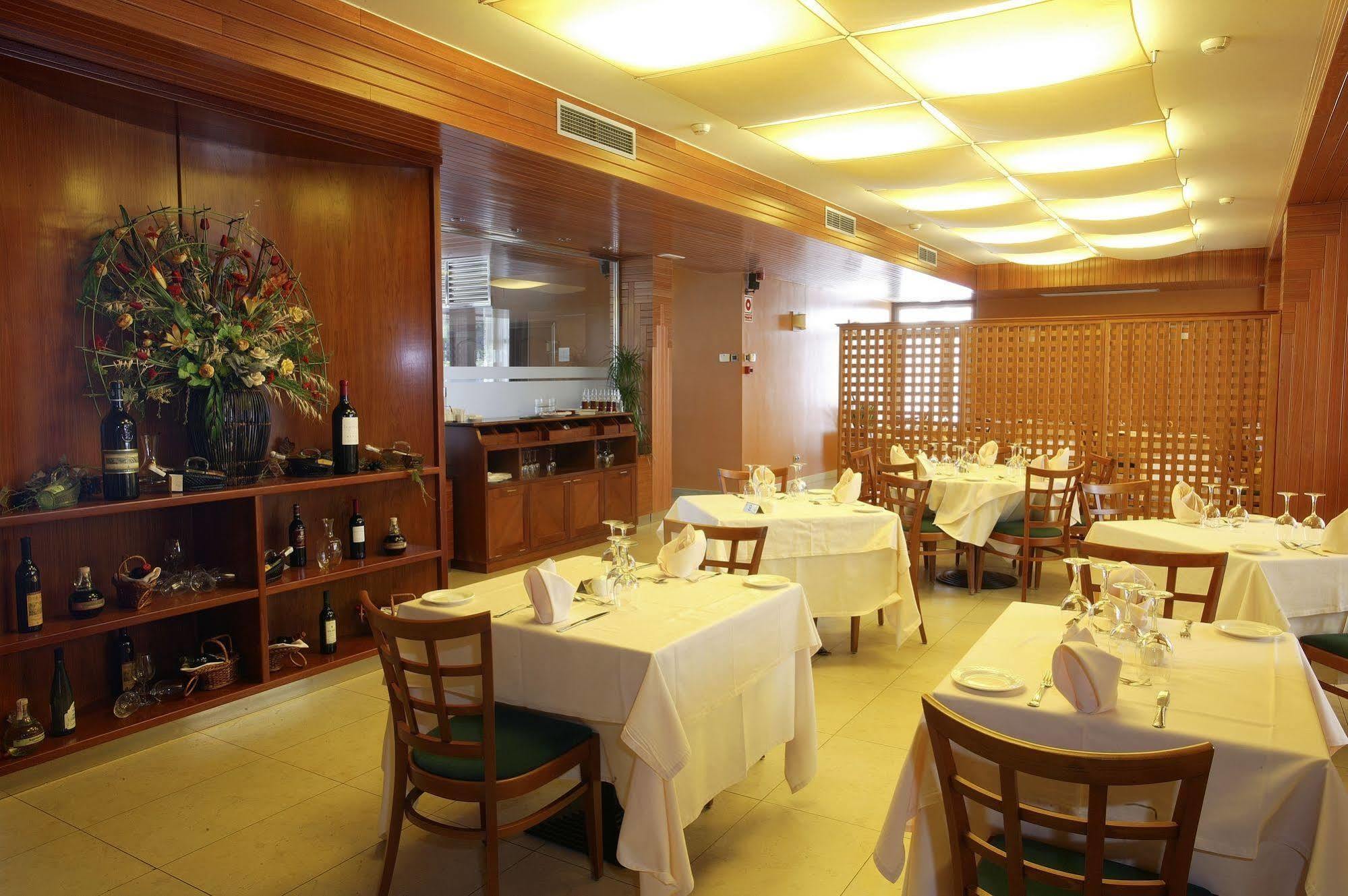 Hotel Balneario De Compostela Brion Bagian luar foto