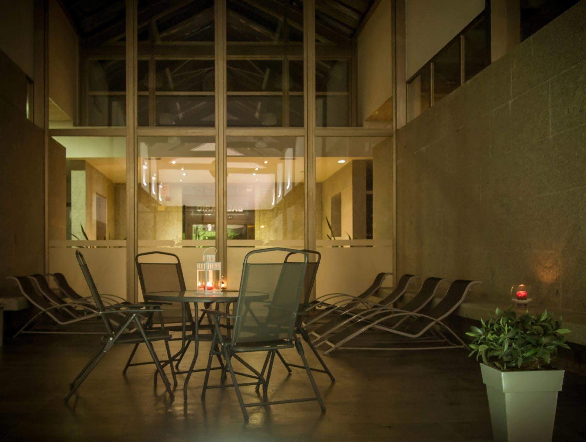 Hotel Balneario De Compostela Brion Bagian luar foto