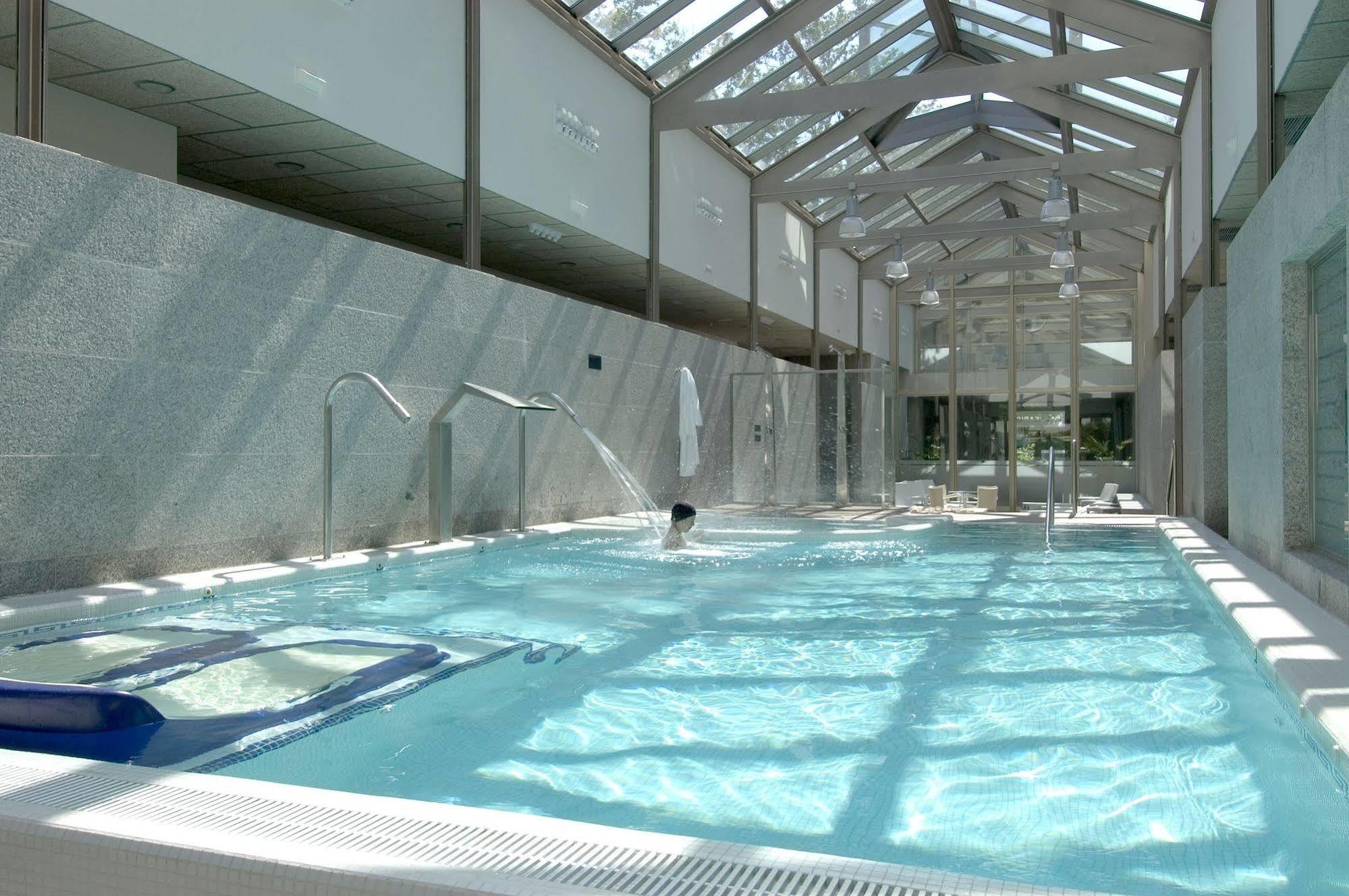 Hotel Balneario De Compostela Brion Bagian luar foto